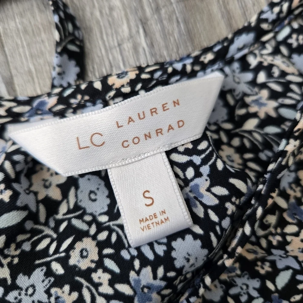 Floral Navy and White Women's Top - Picture 3 of 5